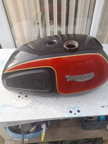 Triumph bonneville t140 petrol - triumph,