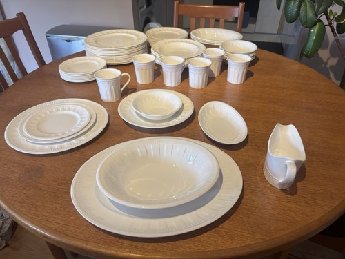 Wedgewood colosseum white bone - wedgewood,