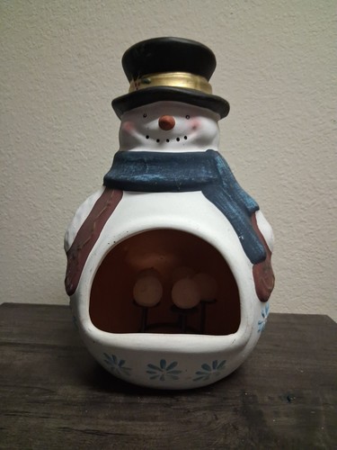 Snowman shaped terra - shaped, cotta