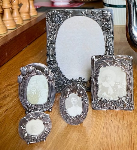 Silver scenes picture - silver, frames
