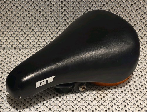 Bmx seat gt12 in nice - gt,