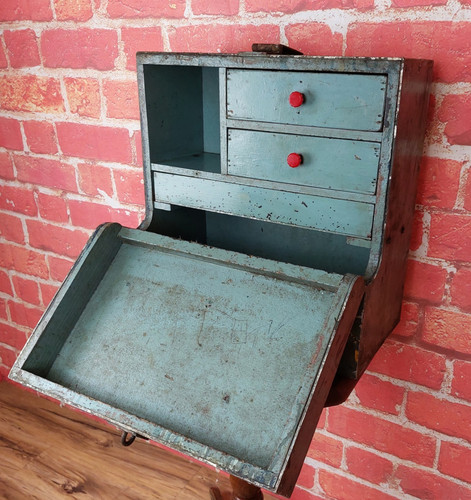 Vintage toolbox industrial - toolbox,