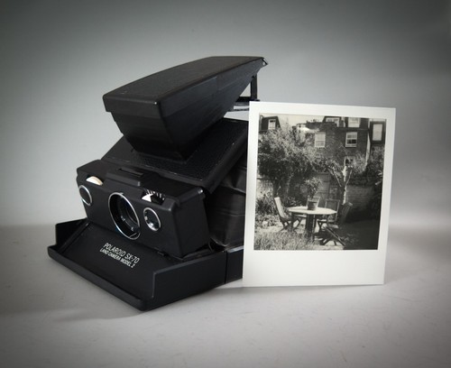 Black model 2 polaroid - black,