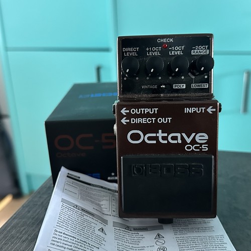 Boss octave guitar - oc-5,