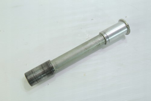 Suzuki gsx 750 front axle - suzuki,