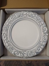 New 6 x Antique-White Plastic