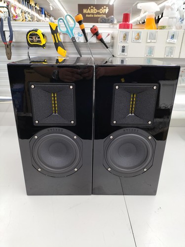 Roksan s2 bookshelf - tr-5,