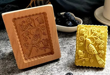 Pretty Wooden Carved Bird & Flower Pattern Biscuit/Shortbread/Cookie Mould. 10cm