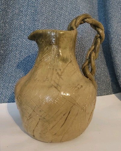 Hand crafted studio - hand, pottery