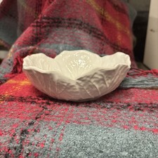 Bordalo Pinheiro white majolica cabbage bowl 17 cm Portugal