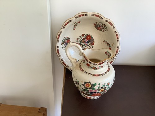 Beautiful jug and basin - beautiful,