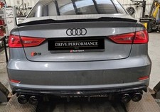 GLOSS BLACK CARBON FIBRE