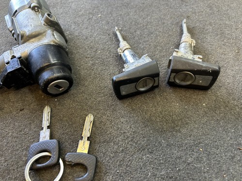 Mercedes w124 key lock set - lock,