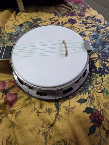 Ukulele banjo believed to be - to,
