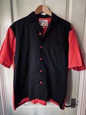 Men’s Black and Red Vivian