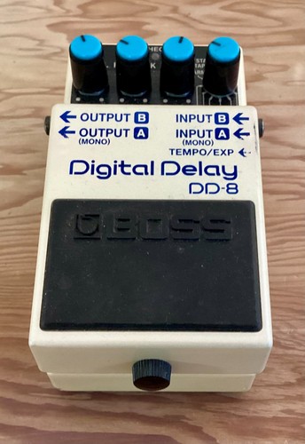Boss digital delay guitar - dd-8,