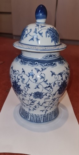 Blue white oriental style - blue,
