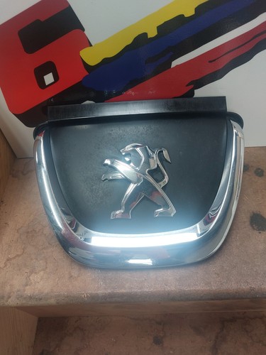 Peugeot rcz front bumper badge - peugeot,