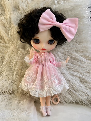 Blythe doll dark curly hair - blythe,