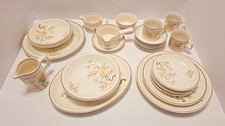 PEACH WEDGEWOOD DINNER TABLE
