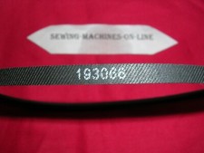 VINTAGE SINGER SEWING MACHINE