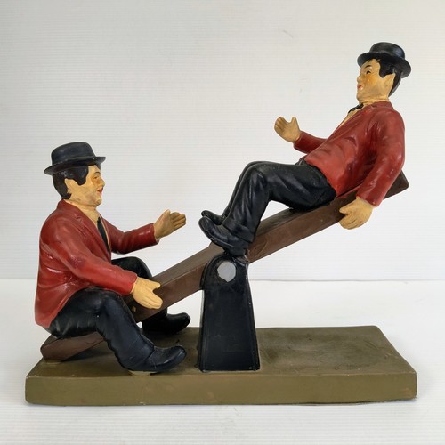 Laurel and hardy ceramic - hardy,