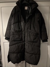 Zara Women’s Puffer Coat