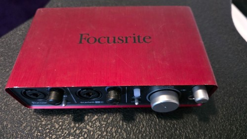 Focusrite scarlett 2i2 - focusrite,