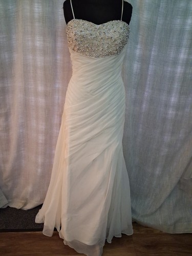 Wedding dress size ivory - 14,