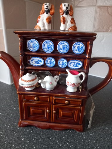 The teapottery tea pot - the,