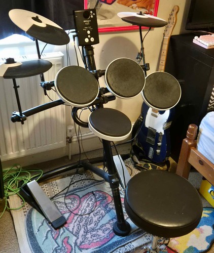 Roland drum kit used - drum, (used