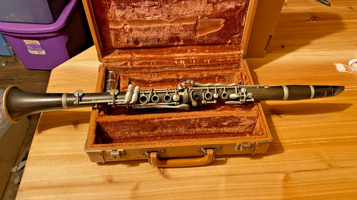 Vintage clarinet bundy mouth - &,