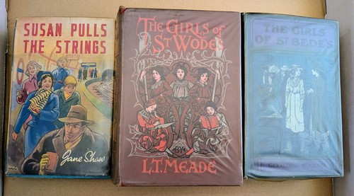 Vintage girls school - vintage, girls’
