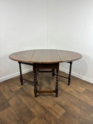 Vintage oak drop leaf table - drop,