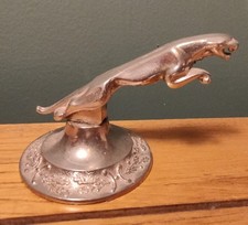Metal chrome Jaguar Leaping