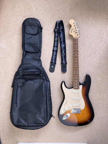 Squier fender stratocaster - squier,