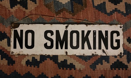 Smoking enamel sign - no,