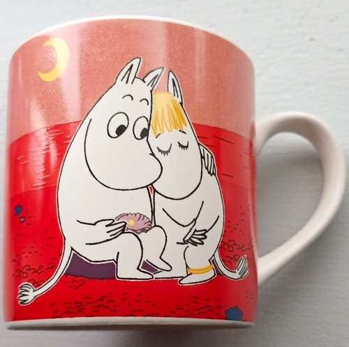Half moon bay - half, moomin