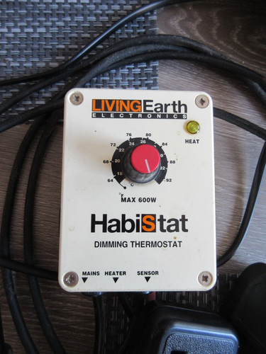 Living earth habistat dimming - living,