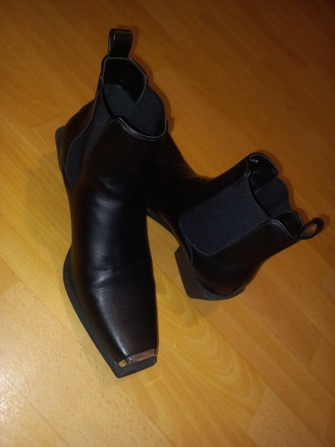 Cuban heel western chelsea - heel,