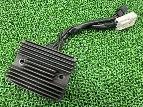V7iii stone regulator - regulator, moto