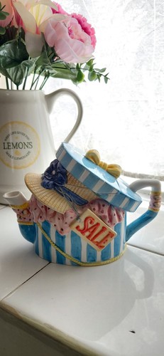 Vintage annie rowe - annie, teapot