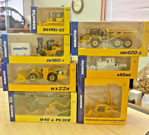 Komatsu scale miniature - 1/87,