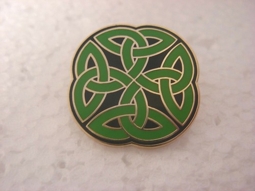 Celtic knot pin badge - celtic,