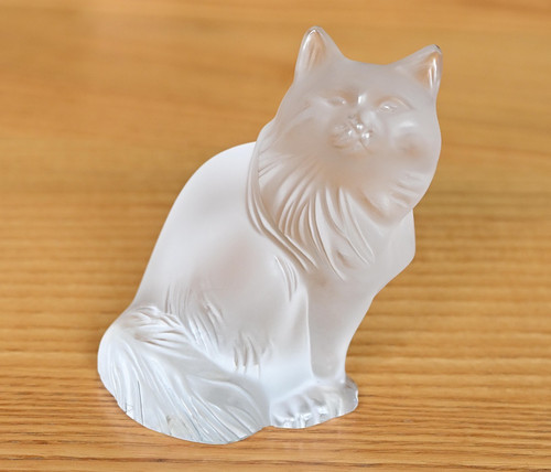 Lalique cat heggie sculpture - cat.,