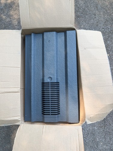 Line vent tile - line, redland