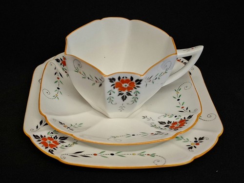 Shelley bone china queen anne - china,