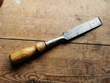 Vintage 1 1/4" Wide Socketed