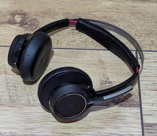 Plantronics voyager focus - plantronics,