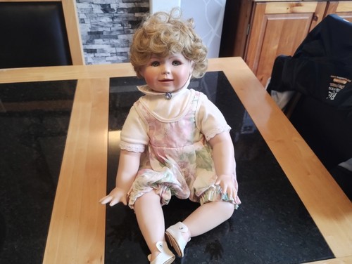 Soft body porcelain head - head, and